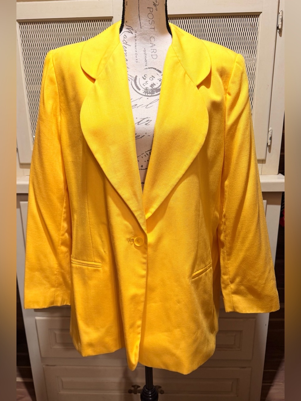 VTG Joan Leslie Yellow Scalloped Lapel Blazer